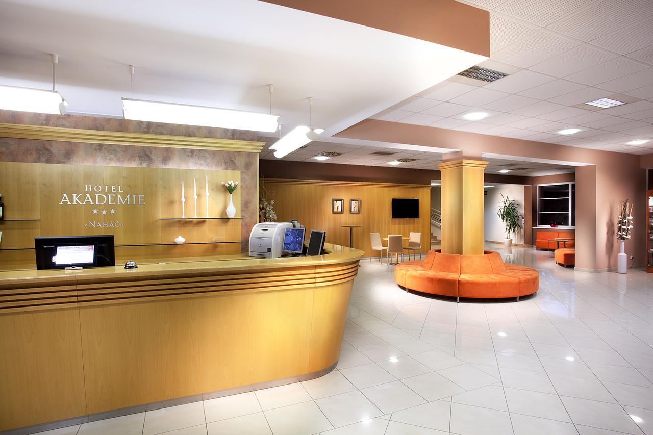 Hotel Akademie Chocerady Zewnętrze zdjęcie