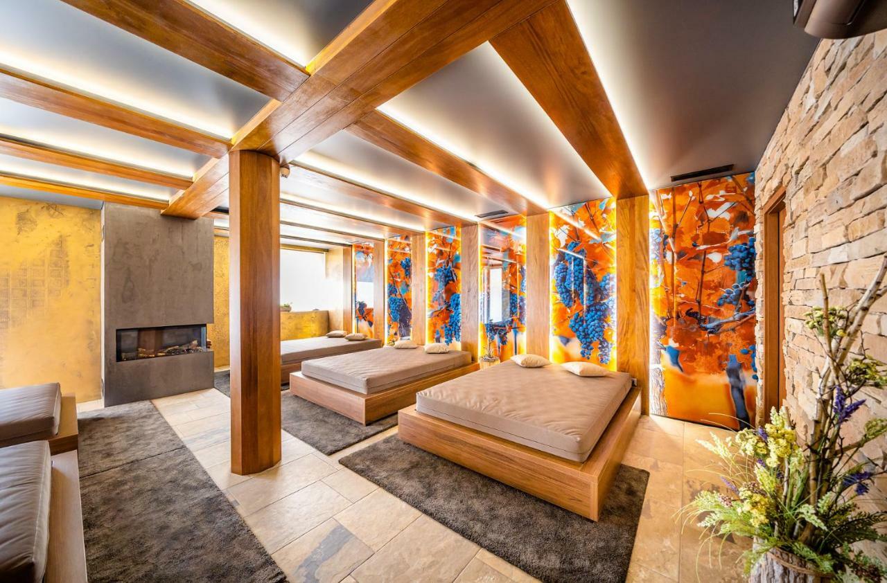 Hotel Akademie Chocerady Zewnętrze zdjęcie