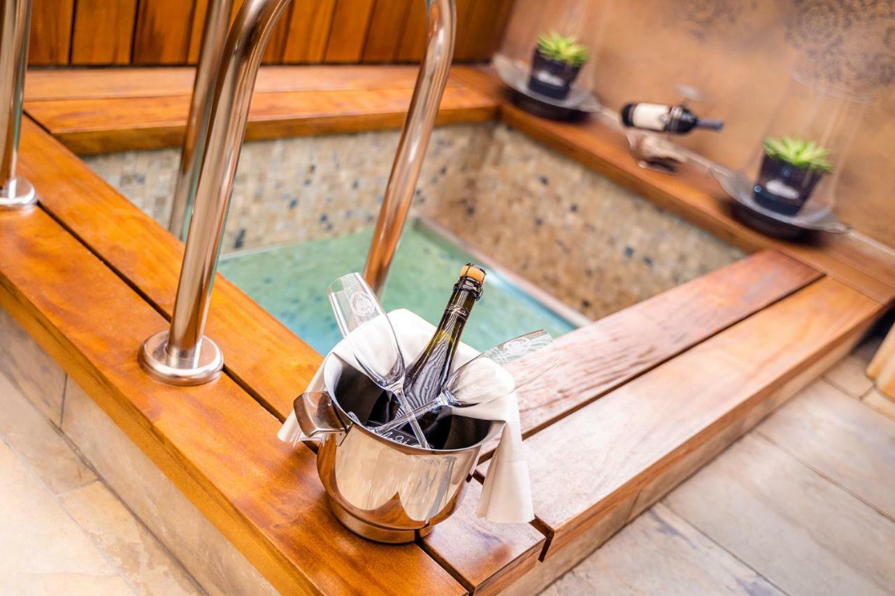 Hotel Akademie Chocerady Zewnętrze zdjęcie